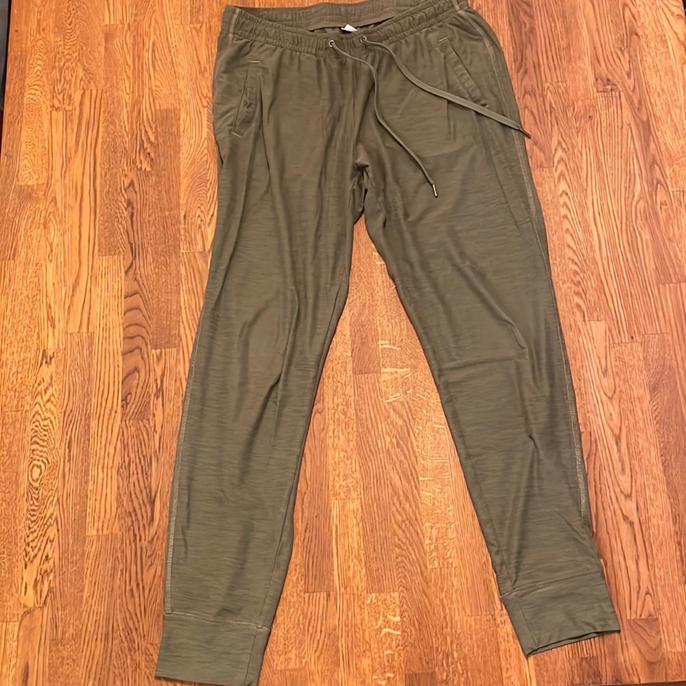 Old Navy Breathe On Joggers - Green